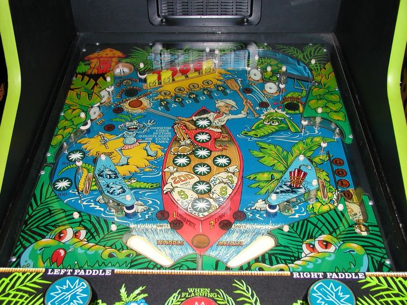 Fichier:Granny and the gators playfield.jpg